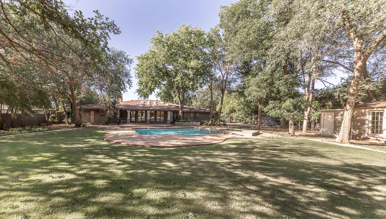 Photo 3 — 4908 19th Street, Lubbock, TX 79407