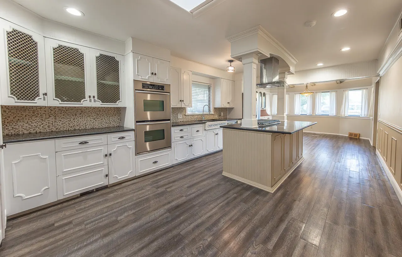 Photo 4 — 4908 19th Street, Lubbock, TX 79407