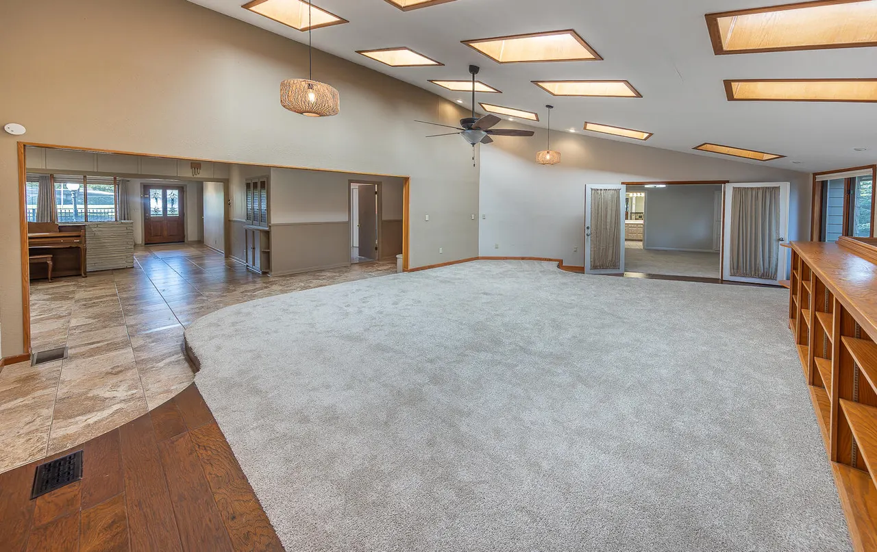 Photo 10 — 4908 19th Street, Lubbock, TX 79407