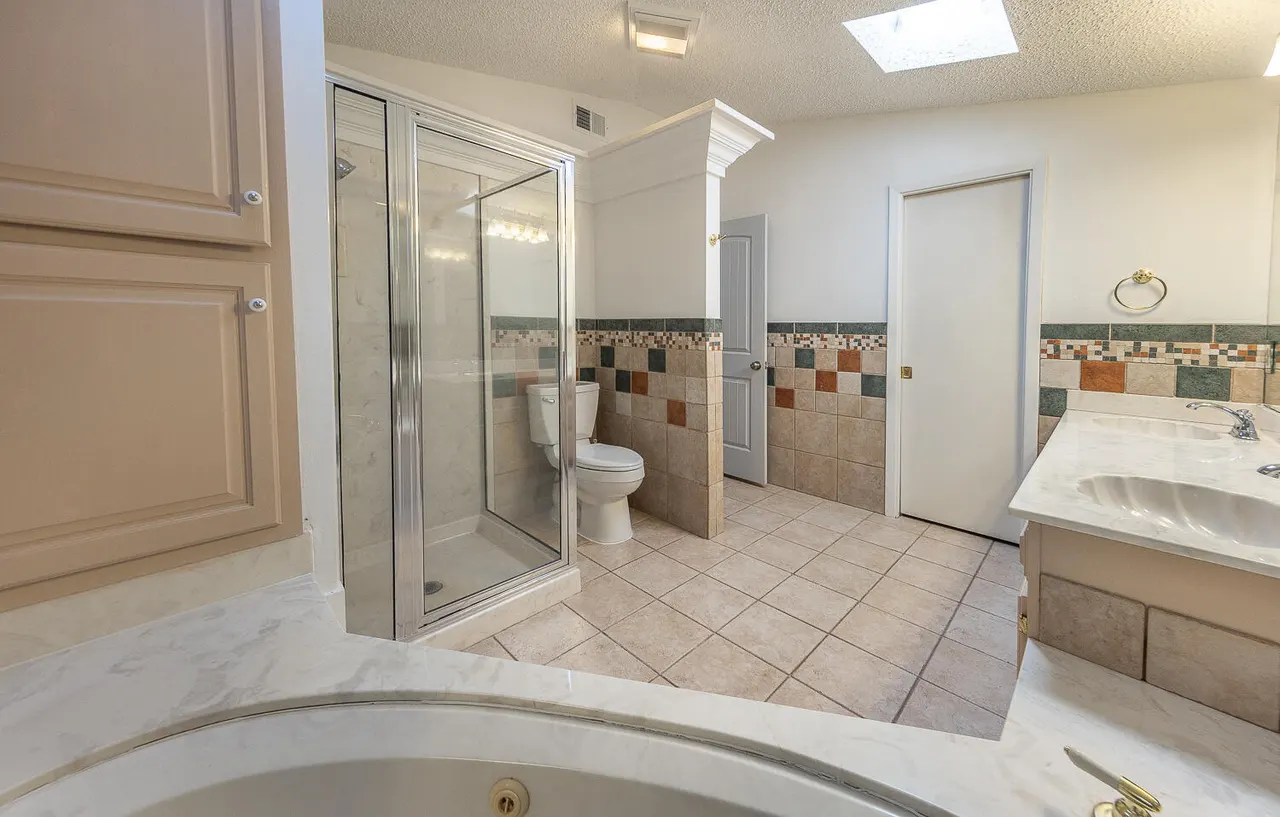 Photo 14 — 4908 19th Street, Lubbock, TX 79407