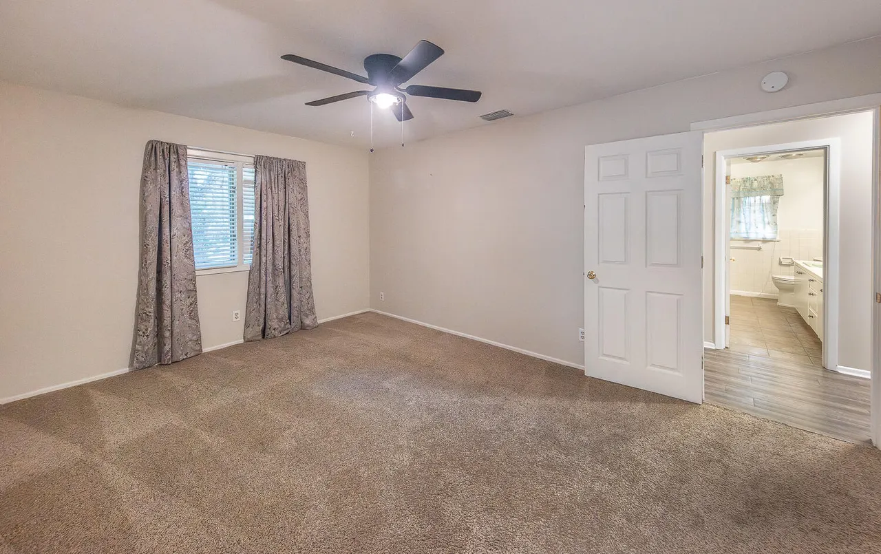 Photo 15 — 4908 19th Street, Lubbock, TX 79407