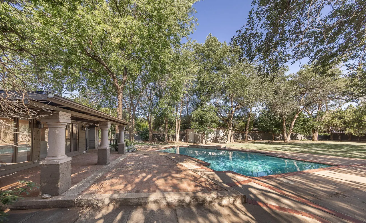 Photo 2 — 4908 19th Street, Lubbock, TX 79407