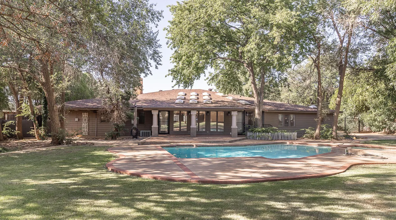 Photo 24 — 4908 19th Street, Lubbock, TX 79407