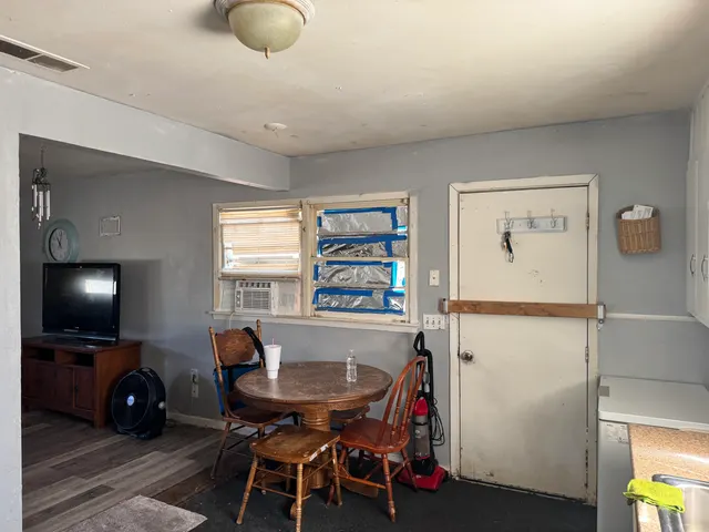 Photo 7 — 6127 Avenue Q, Lubbock, TX 79412