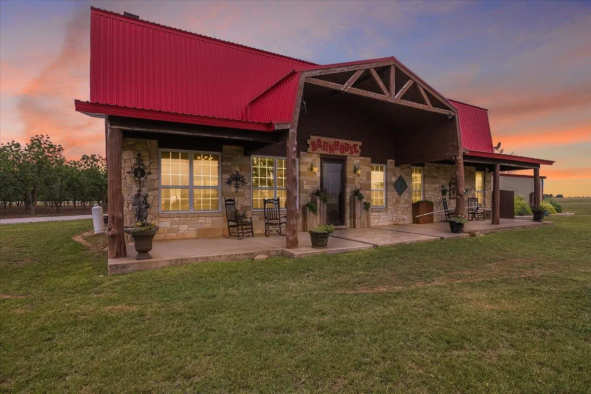 Photo 2 — 6840 Nevada Road, Anton, TX 79313