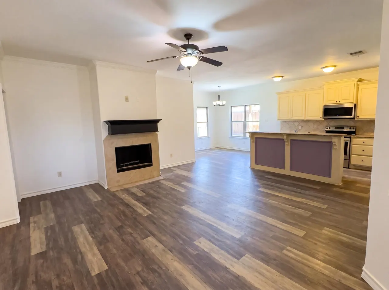 Photo 11 — 8809 10th Street, Lubbock, TX 79416