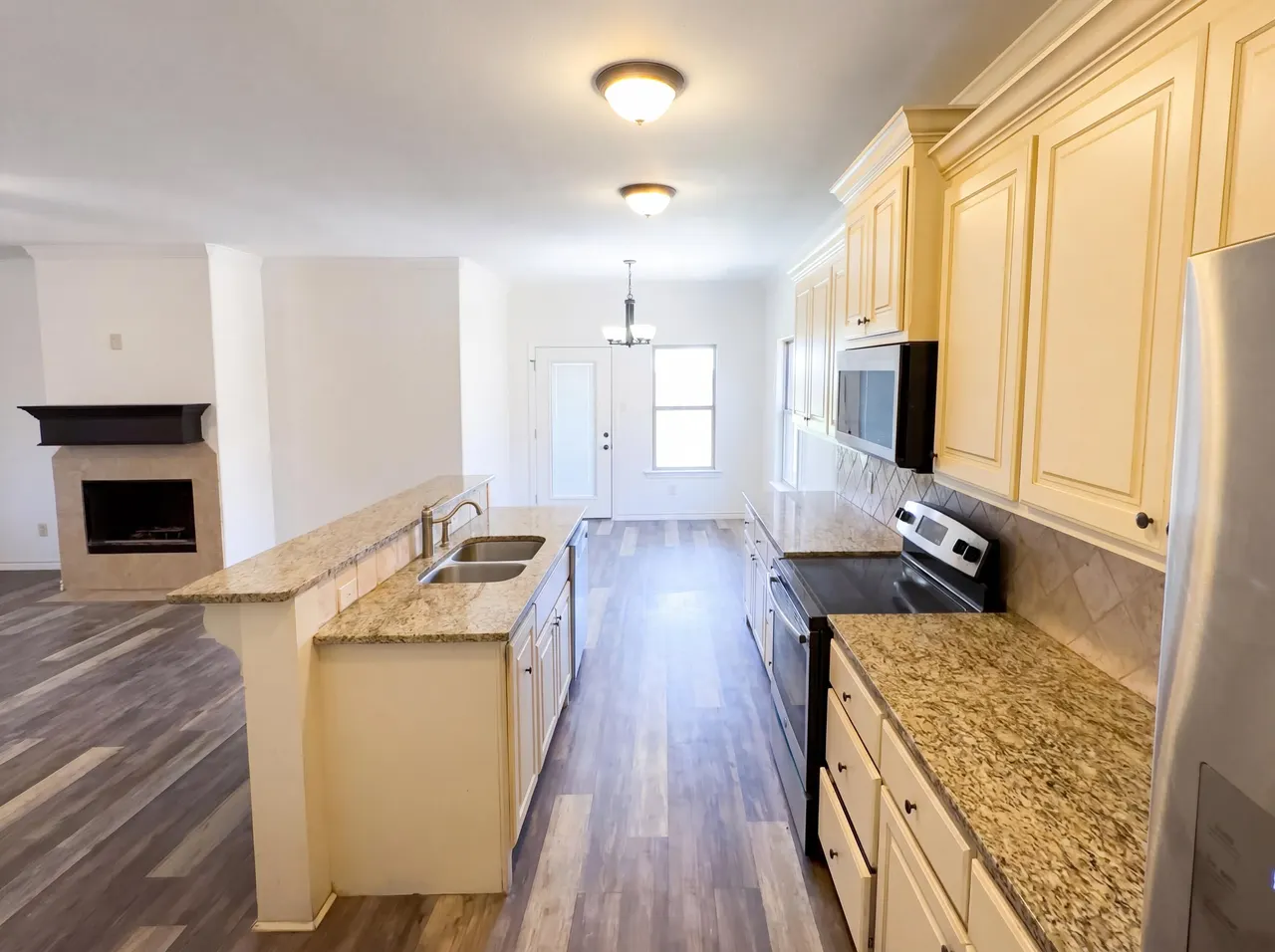 Photo 12 — 8809 10th Street, Lubbock, TX 79416