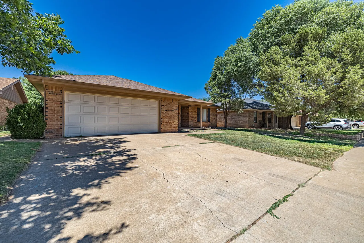 Photo 3 — 4812 60th Street, Lubbock, TX 79414