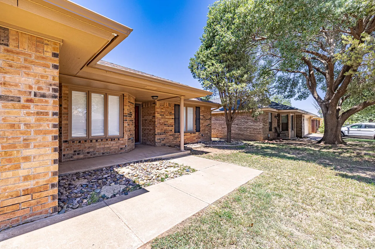 Photo 5 — 4812 60th Street, Lubbock, TX 79414