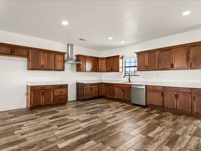 Photo 5 — 1706 Fox Lane Road, Brownfield, TX 79316