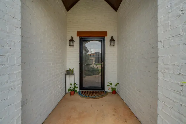 Photo 8 — 6923 71st Street, Lubbock, TX 79424