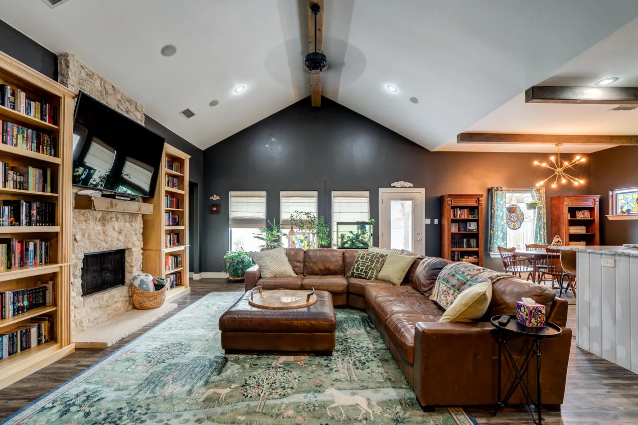 Photo 11 — 6923 71st Street, Lubbock, TX 79424