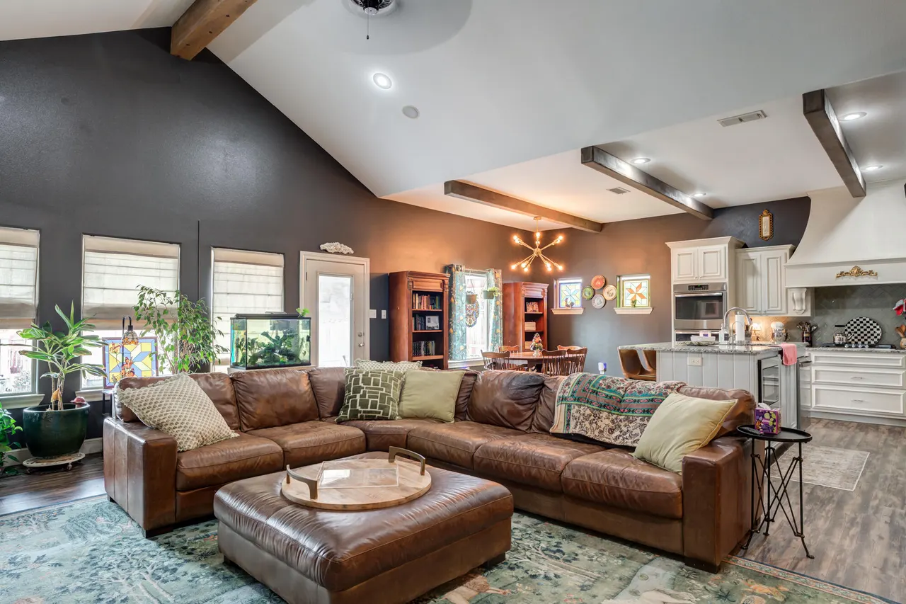 Photo 14 — 6923 71st Street, Lubbock, TX 79424