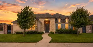 Sold home at 10910 Vinton Avenue