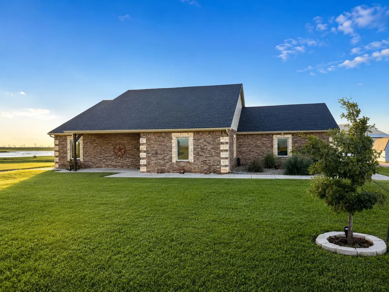 Front exterior — 17624 N County Road 2700, Abernathy, TX 79311