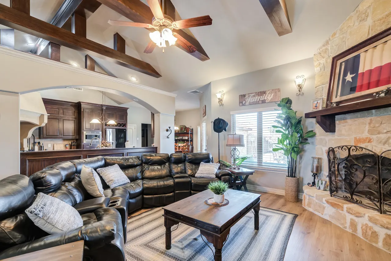Photo 12 — 1410 Lancelot Avenue, Wolfforth, TX 79382