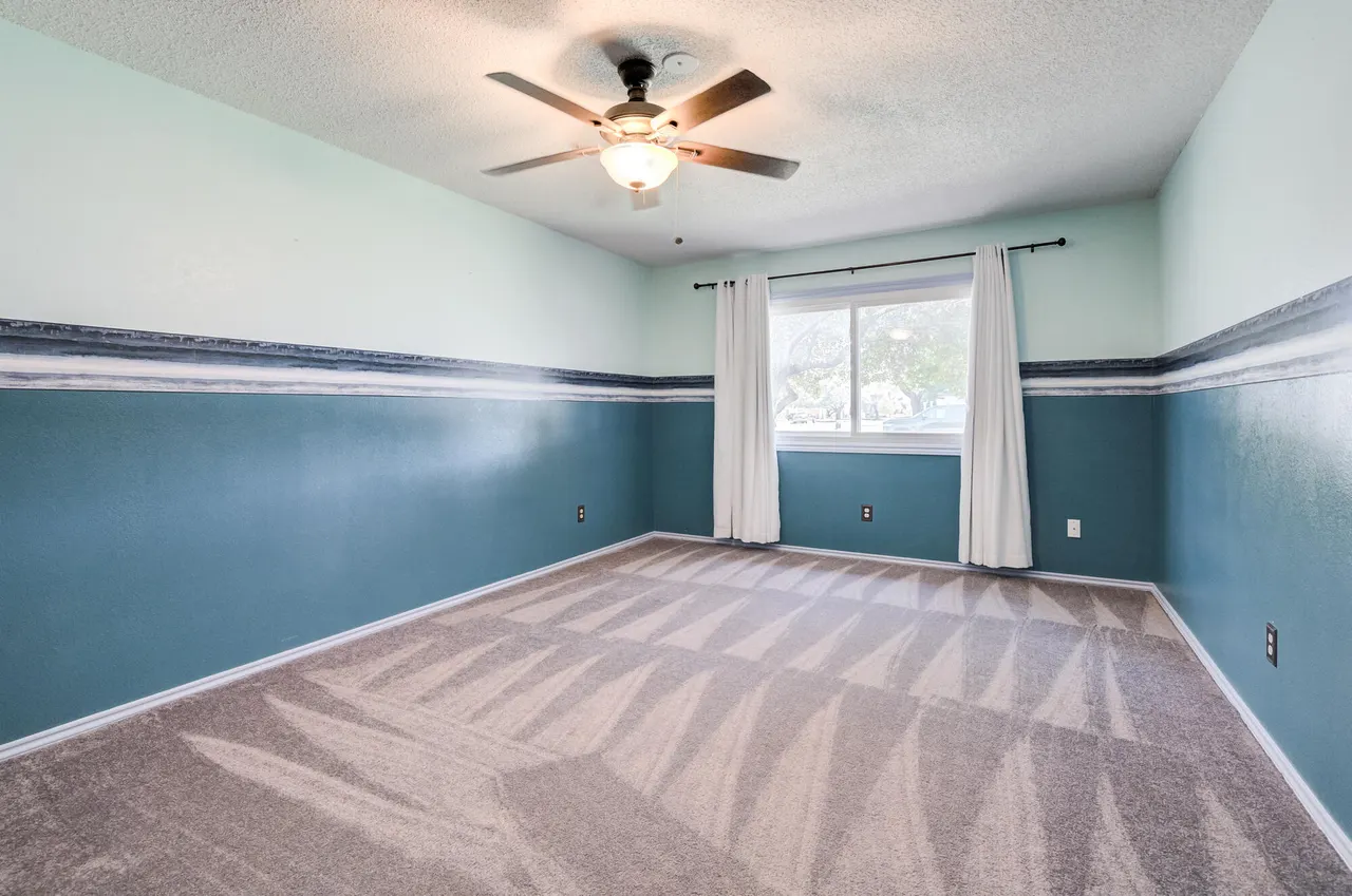 Photo 15 — 6902 Elgin Avenue, Lubbock, TX 79413