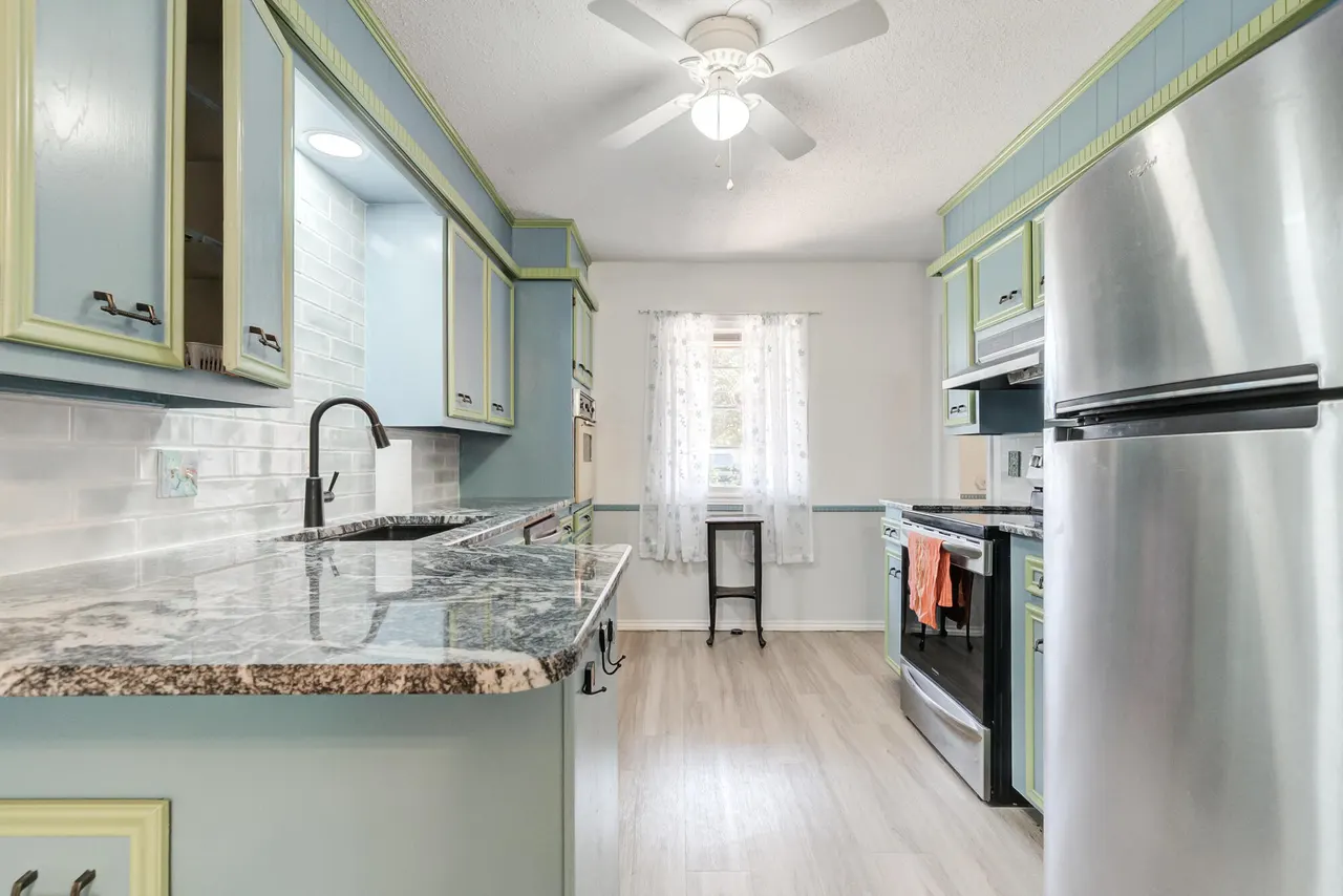 Photo 27 — 6902 Elgin Avenue, Lubbock, TX 79413