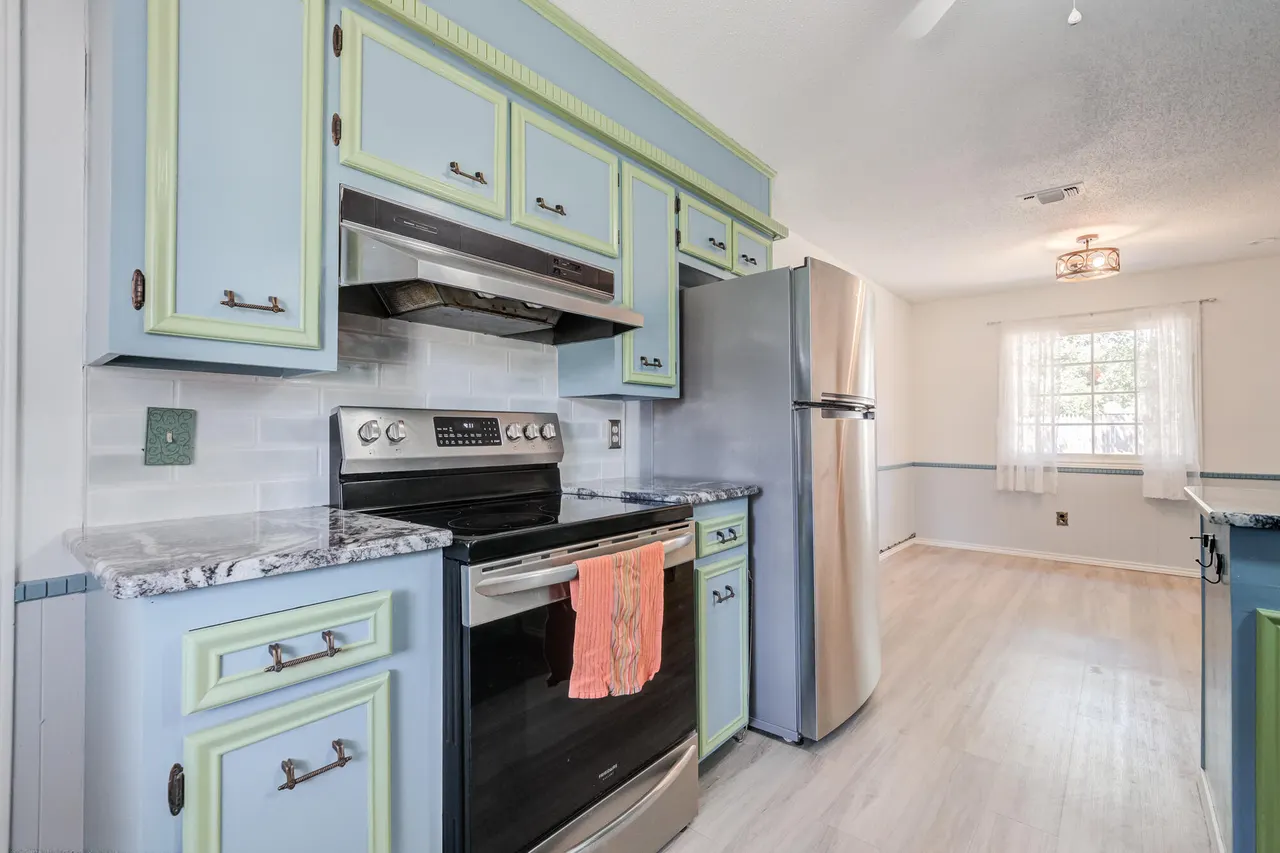 Photo 32 — 6902 Elgin Avenue, Lubbock, TX 79413
