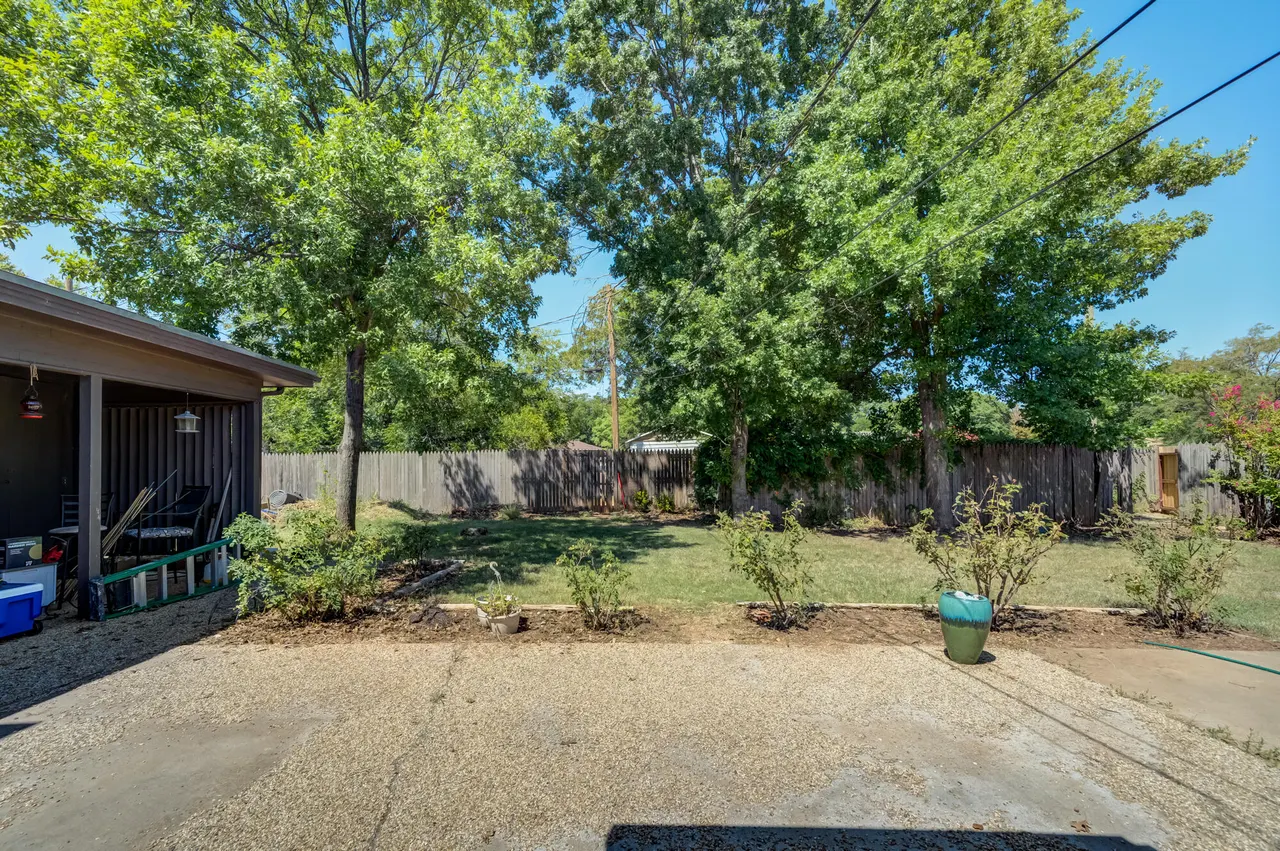 Photo 35 — 6902 Elgin Avenue, Lubbock, TX 79413