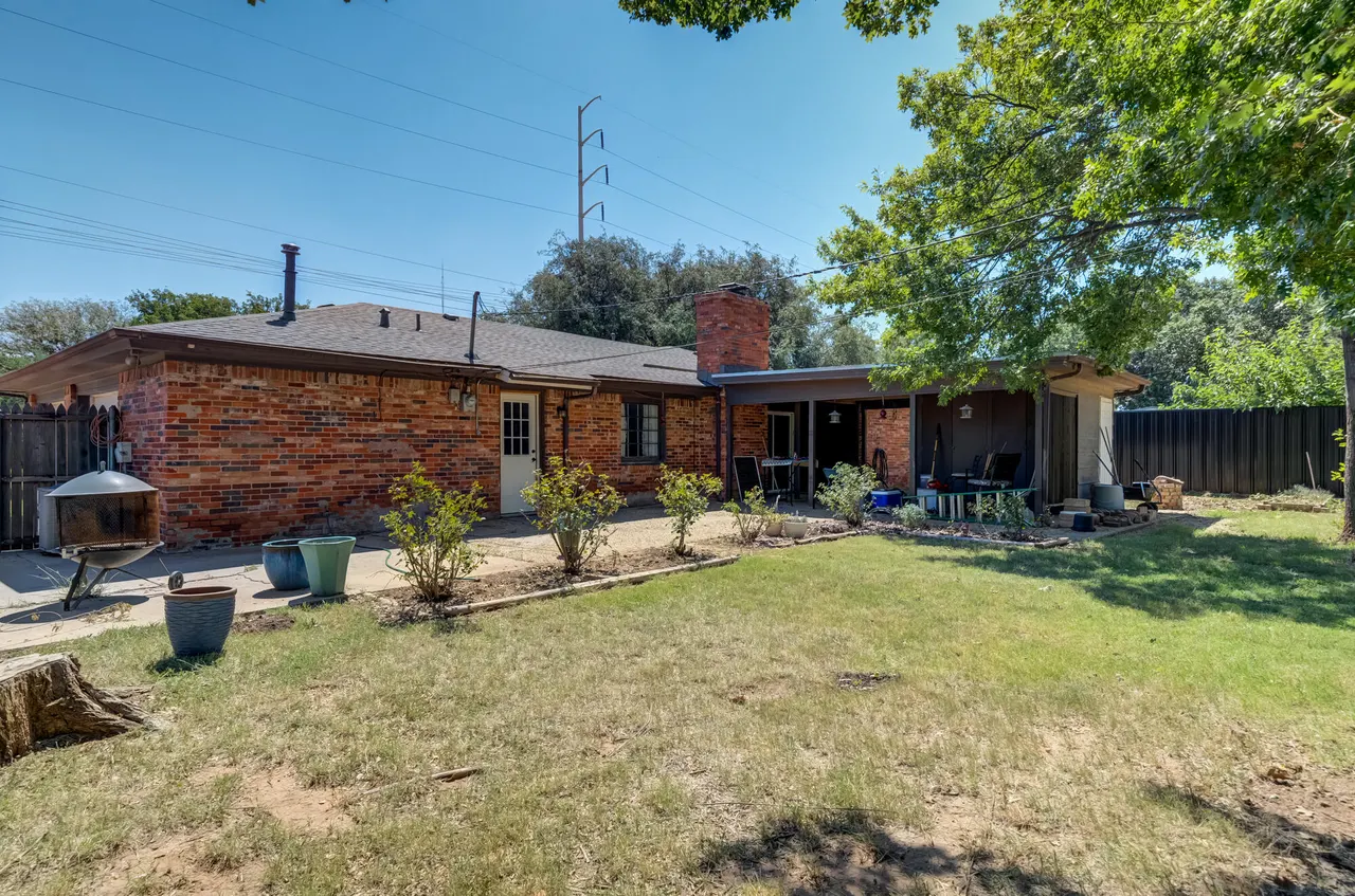 Photo 38 — 6902 Elgin Avenue, Lubbock, TX 79413