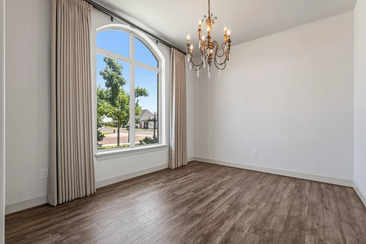 Photo 15 — 621 N 11th Street, Wolfforth, TX 79382
