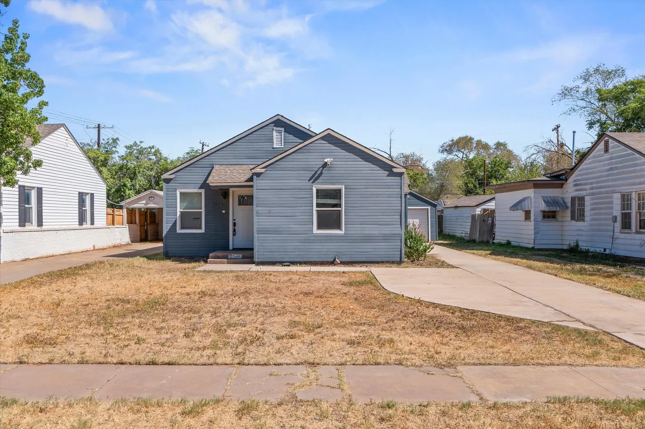 Photo 2 — 1924 23rd Street, Lubbock, TX 79411