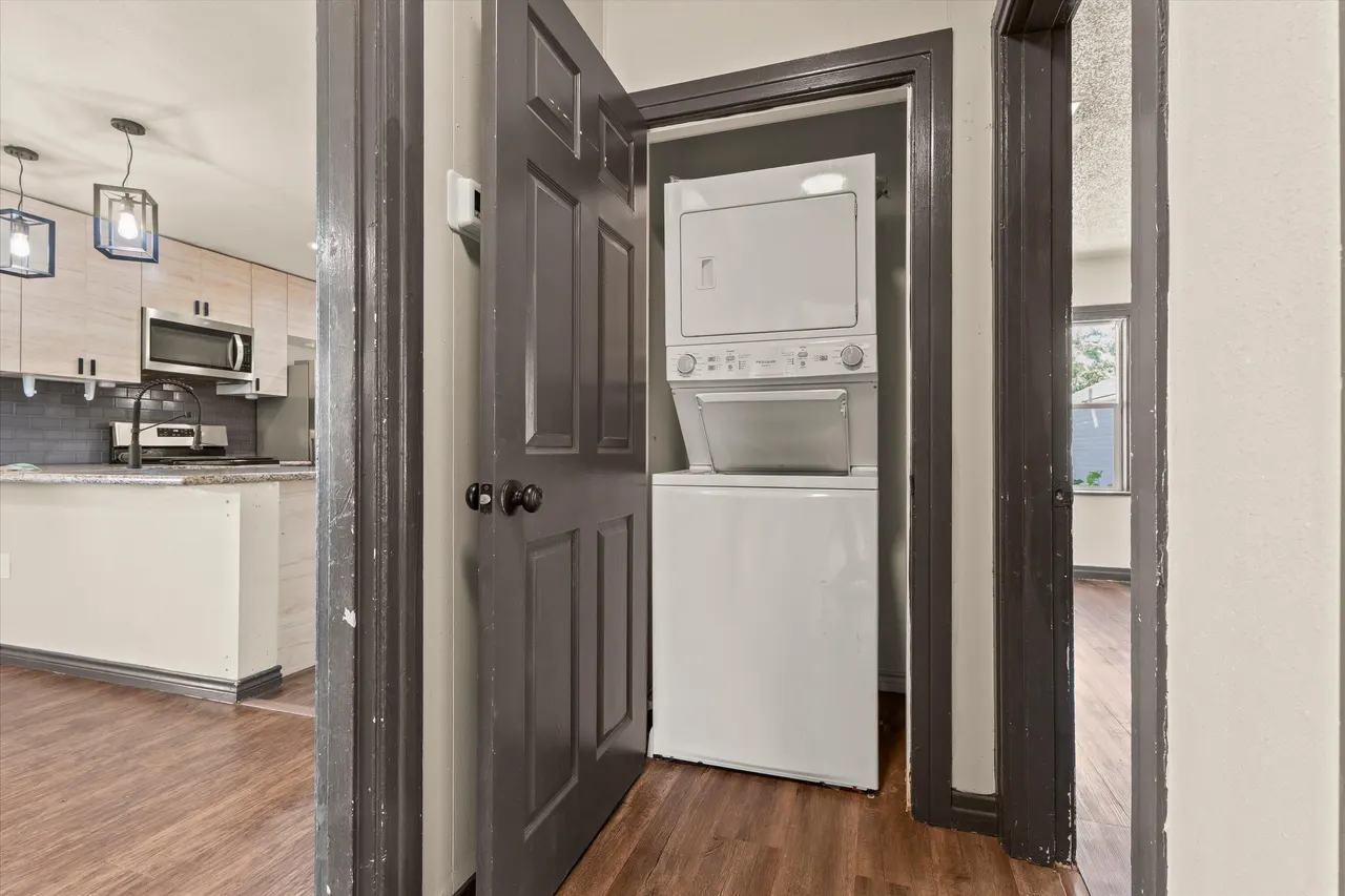 Photo 9 — 1924 23rd Street, Lubbock, TX 79411