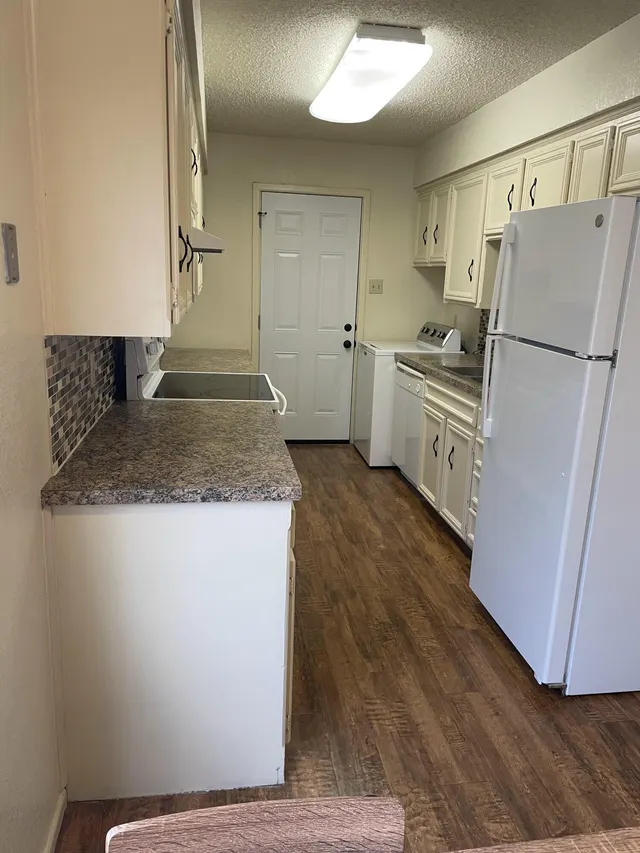 Photo 6 — 4755 2nd Street, Lubbock, TX 79416