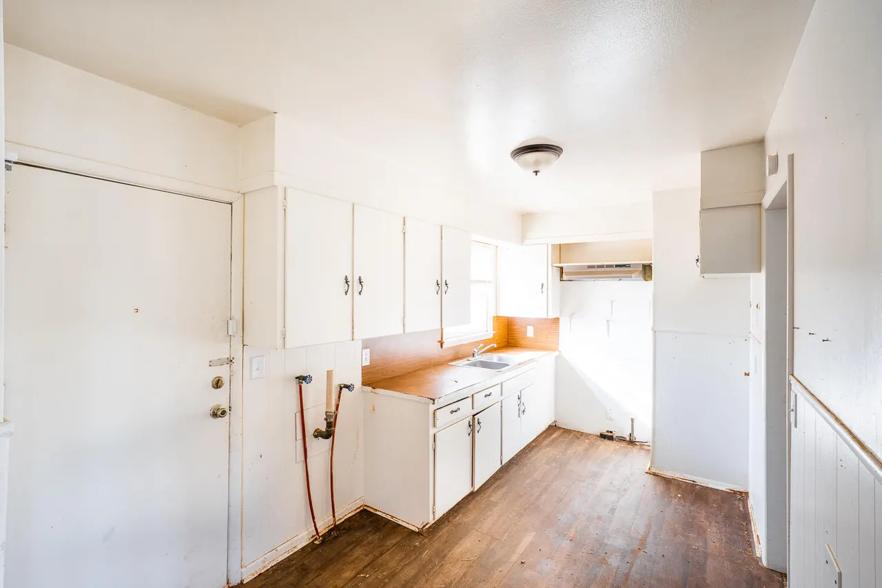 Photo 3 — 5419 Avenue D, Lubbock, TX 79404