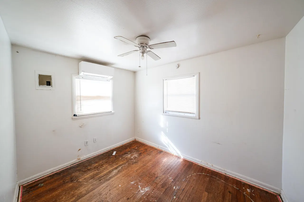 Photo 9 — 5419 Avenue D, Lubbock, TX 79404