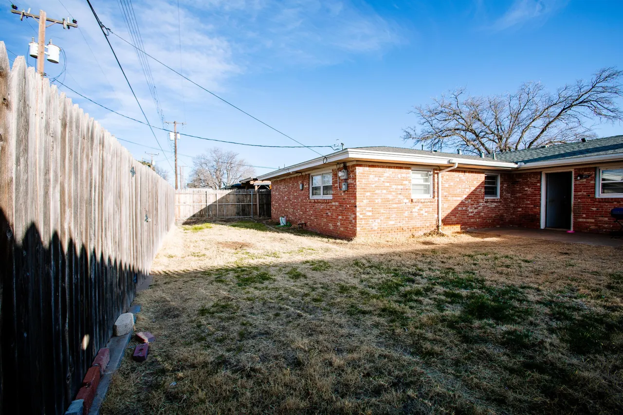Photo 16 — 5426 9th Street, Lubbock, TX 79416