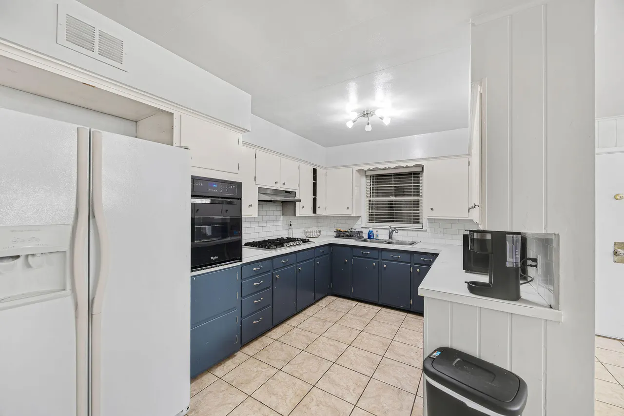 Photo 13 — 3019 48th Street, Lubbock, TX 79413
