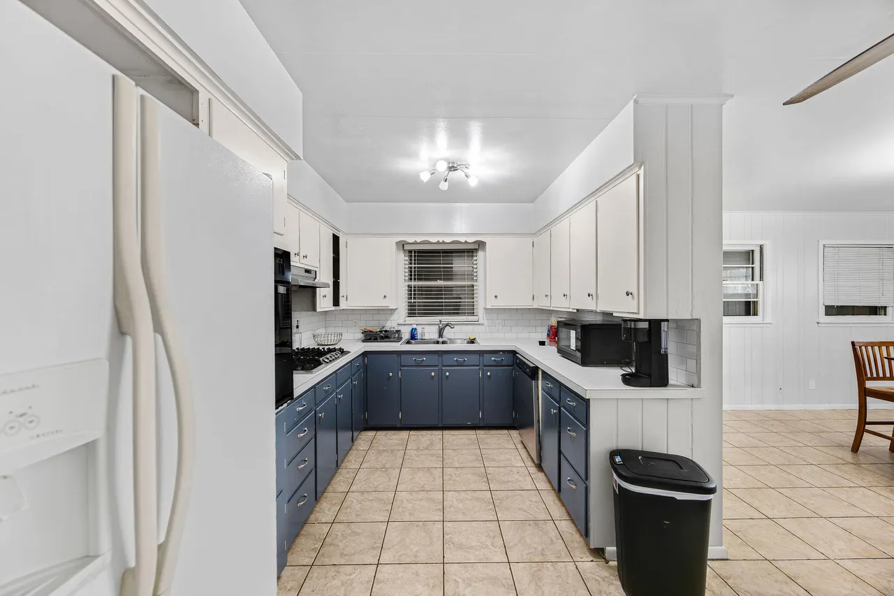 Photo 14 — 3019 48th Street, Lubbock, TX 79413