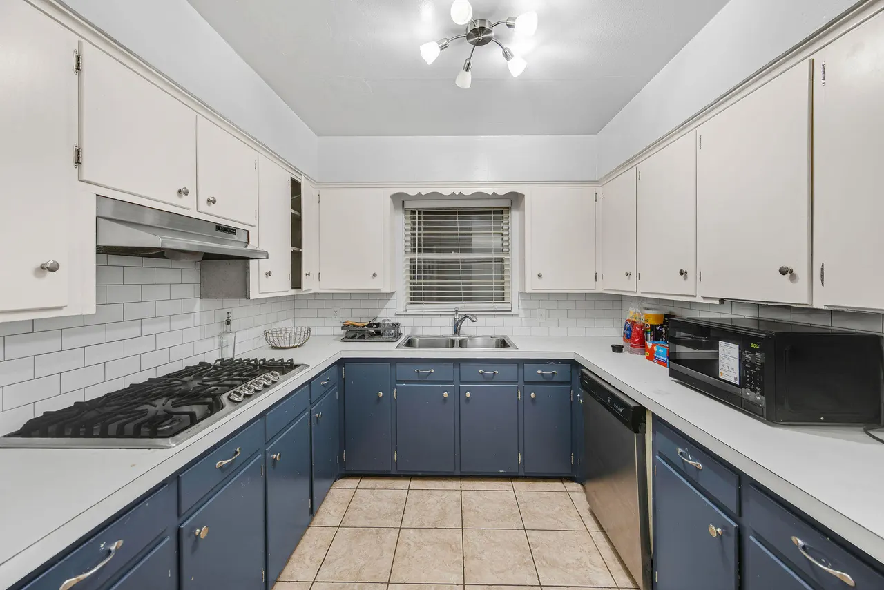 Photo 12 — 3019 48th Street, Lubbock, TX 79413