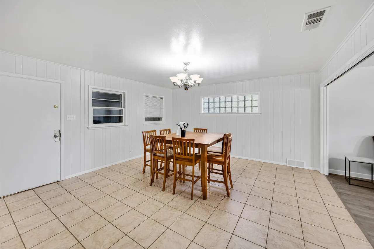 Photo 11 — 3019 48th Street, Lubbock, TX 79413