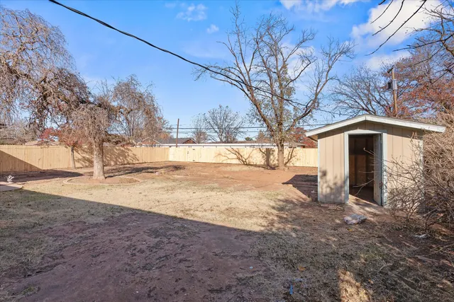 Photo 3 — 1105 E Cardwell Street, Brownfield, TX 79316