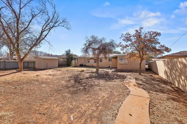Photo 6 — 1105 E Cardwell Street, Brownfield, TX 79316