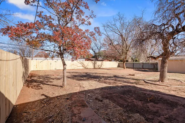 Photo 8 — 1105 E Cardwell Street, Brownfield, TX 79316