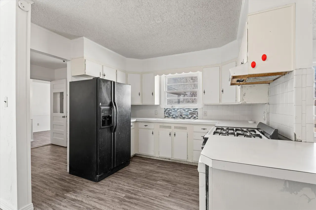 Photo 16 — 1105 E Cardwell Street, Brownfield, TX 79316