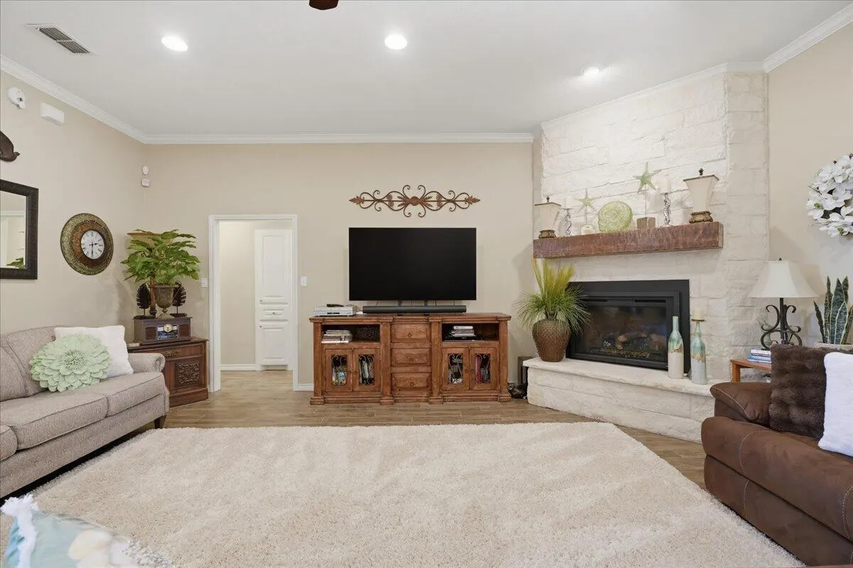 Photo 8 — 4612 100th Street, Lubbock, TX 79424
