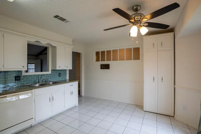 Photo 5 — 5012 55th Street, Lubbock, TX 79414