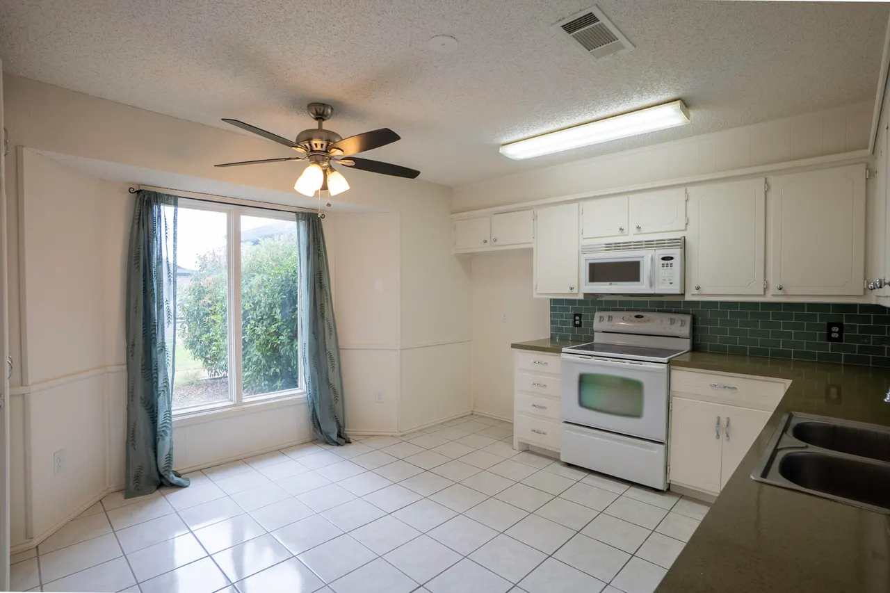 Photo 6 — 5012 55th Street, Lubbock, TX 79414
