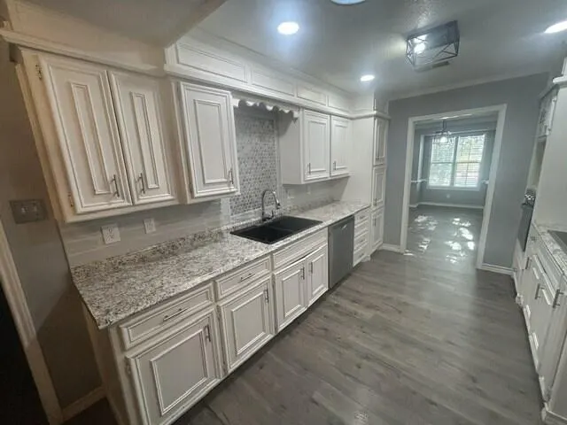 Photo 6 — 802 N Sherman Avenue, Levelland, TX 79336