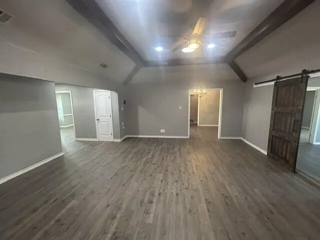 Photo 3 — 802 N Sherman Avenue, Levelland, TX 79336