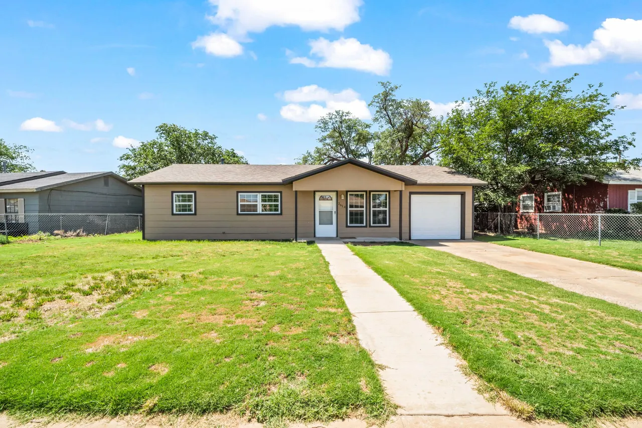 Photo 2 — 2614 E Cornell Street, Lubbock, TX 79403
