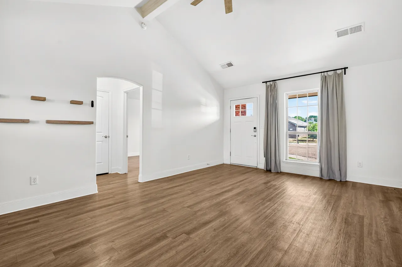 Photo 6 — 4803 Fordham Street, Lubbock, TX 79416