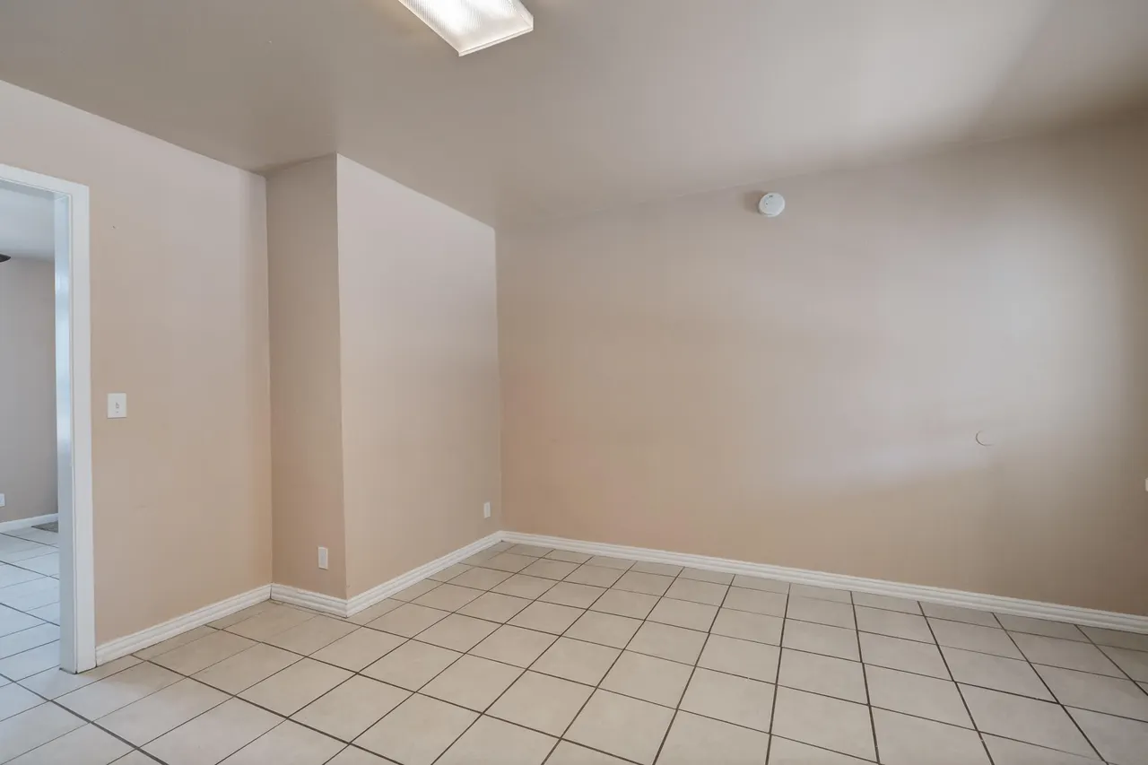Photo 12 — 4205 39th Street, Lubbock, TX 79413