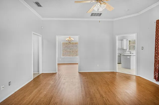 Photo 4 — 2102 97th Street, Lubbock, TX 79423