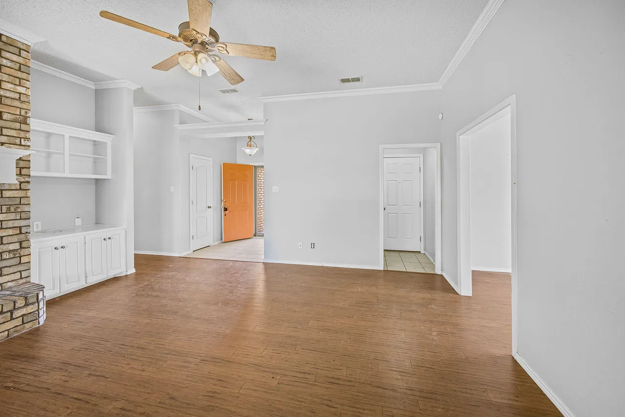 Photo 7 — 2102 97th Street, Lubbock, TX 79423